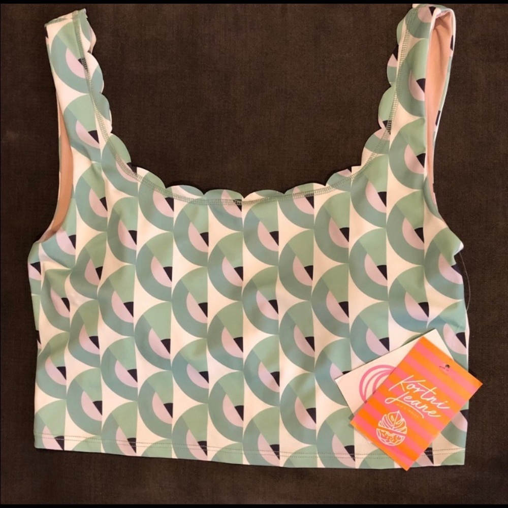 NWT Kortnie Jeane top XL